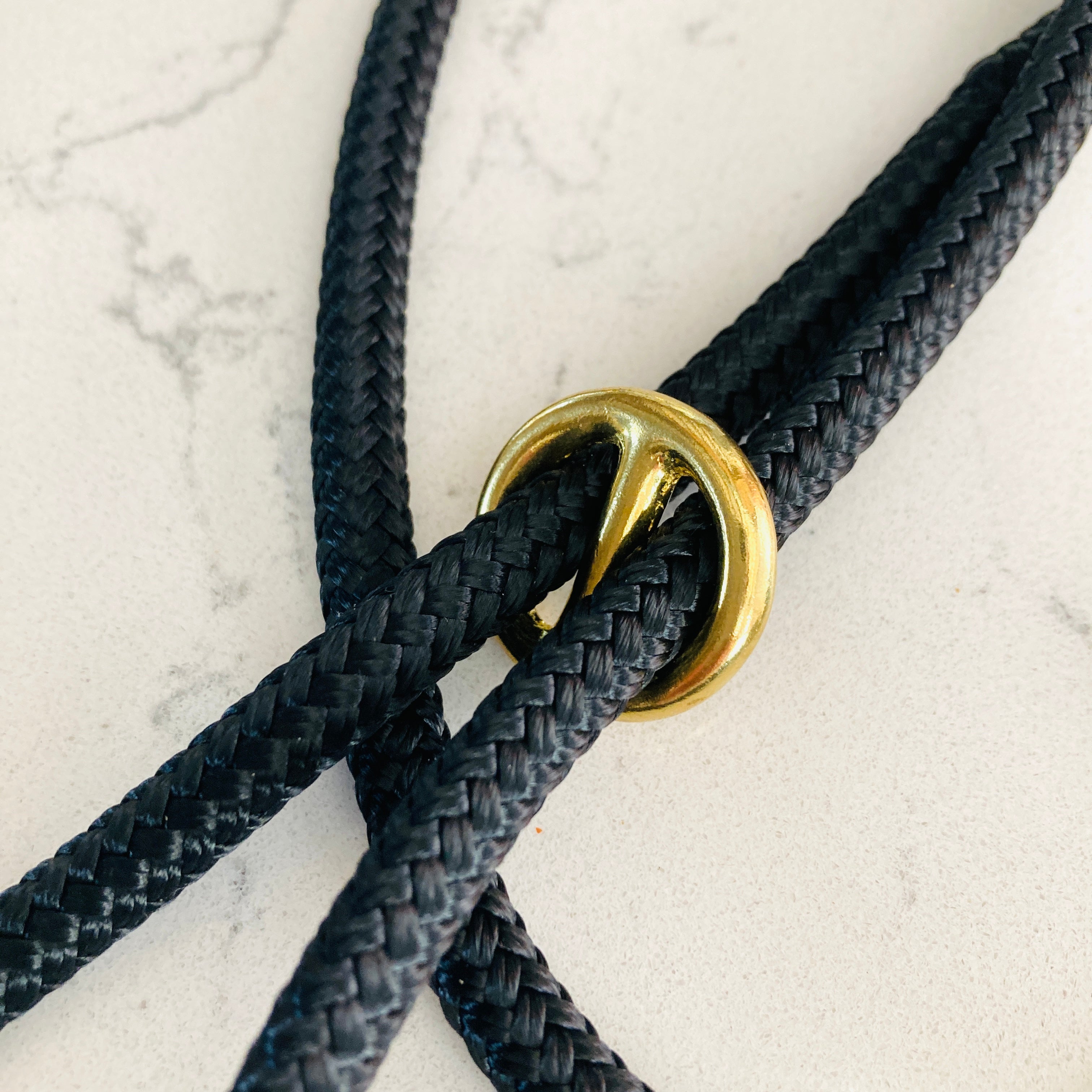 Oonalfie figure of eight lead in eco-friendly packaging with brand card