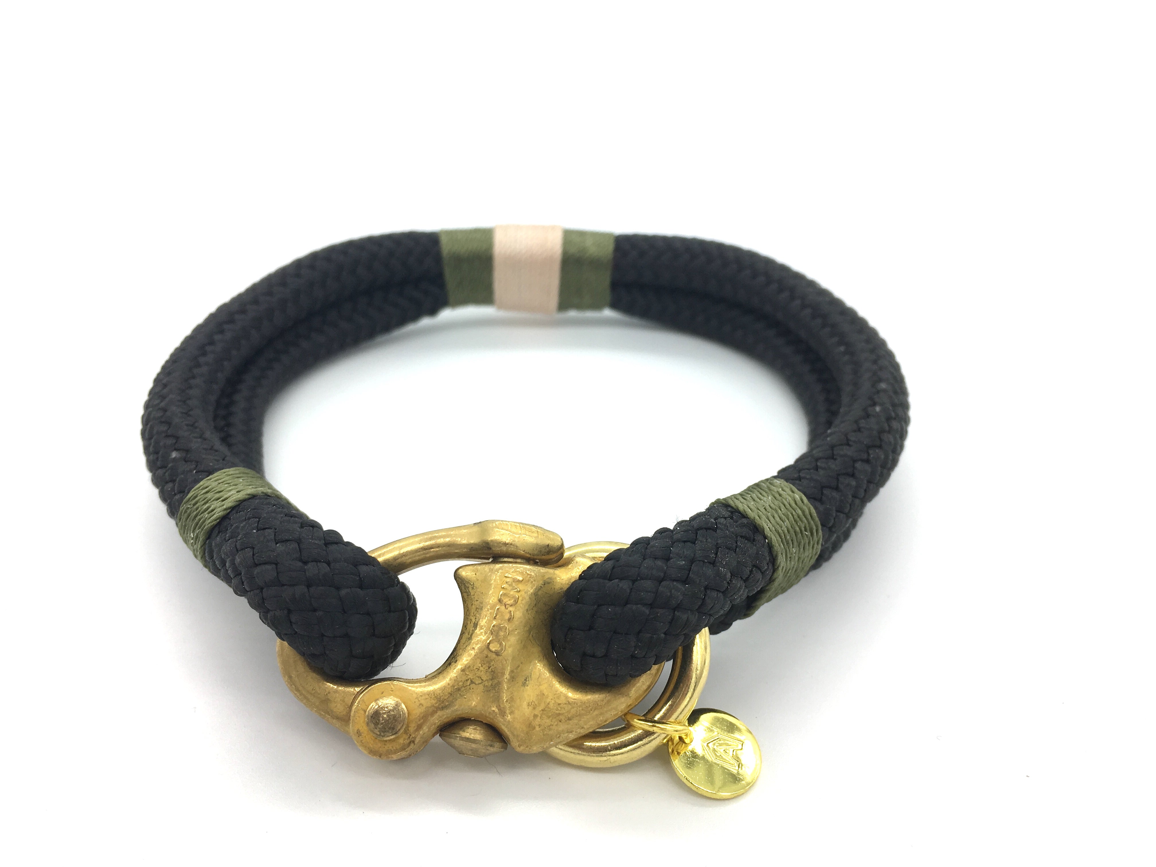 Oonalfie African Safari small collar in eco-friendly packaging with drawstring pouch