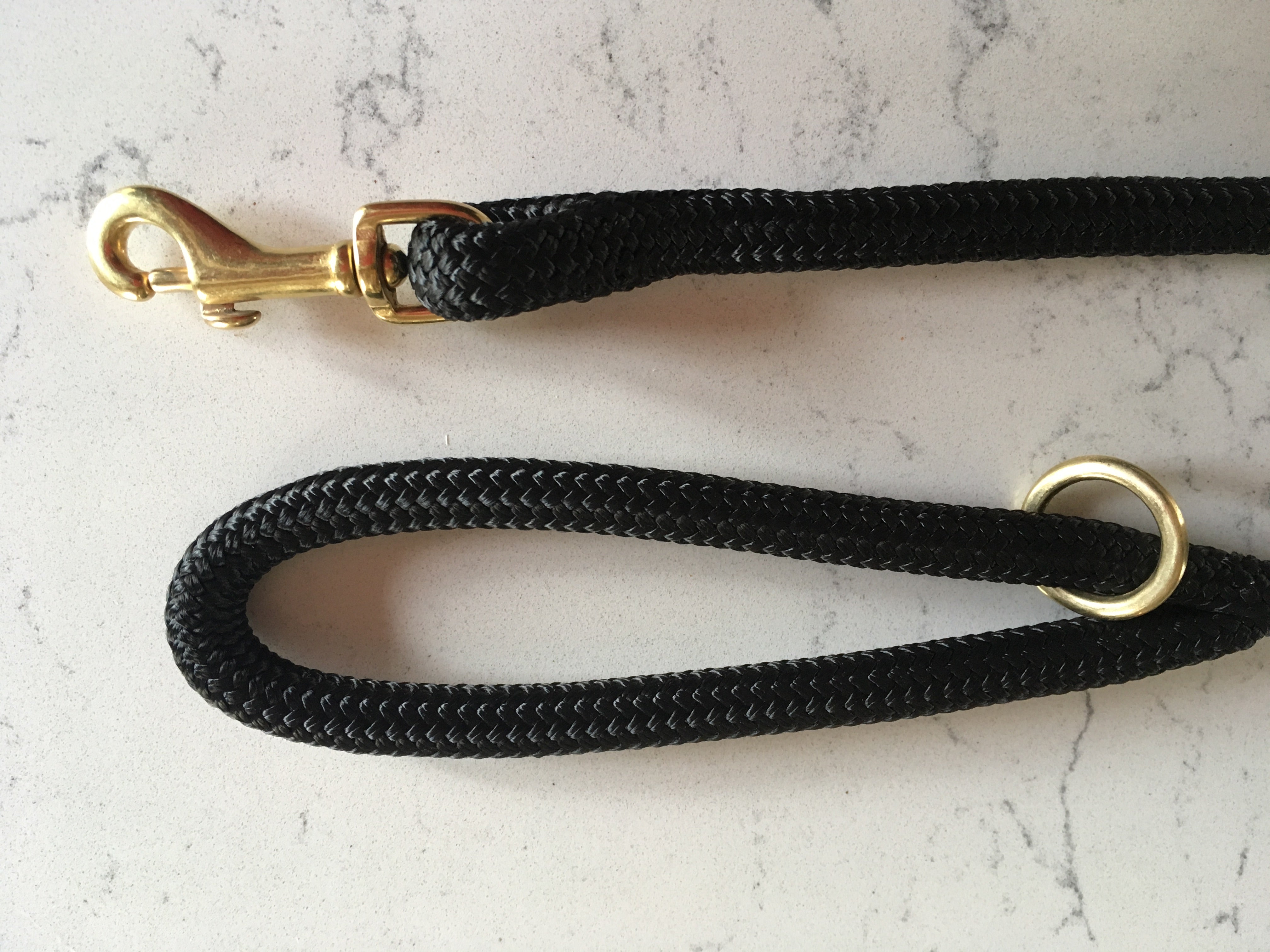Oonalfie Classic clip rope dog lead in 12mm marine-grade rope with solid brass trigger hook