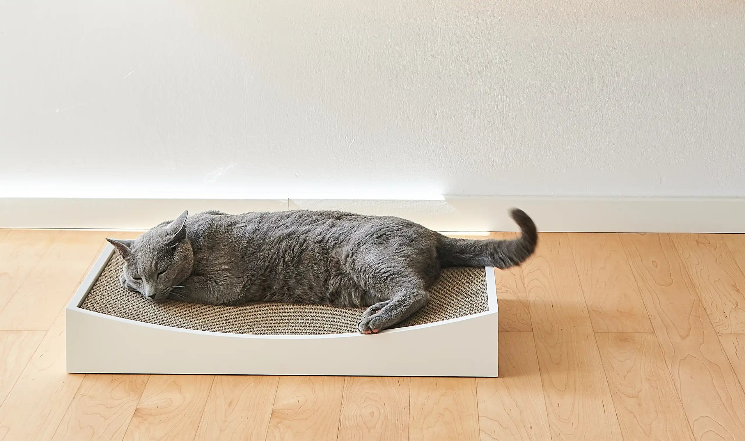 MiaCara Gratta oak wood cat scratching board - dimensions