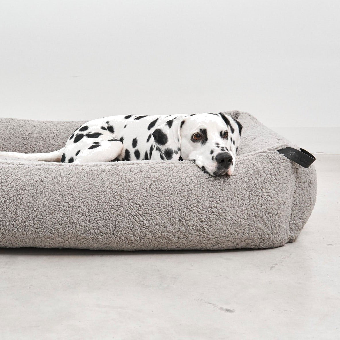 Detail view of MiaCara Senso designer dog bed cover showing German-engineered seams